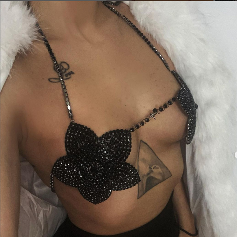 Stonefans siyah kristal çiçek  - Body Jewelry Luxury incelemesi ve fiyatı