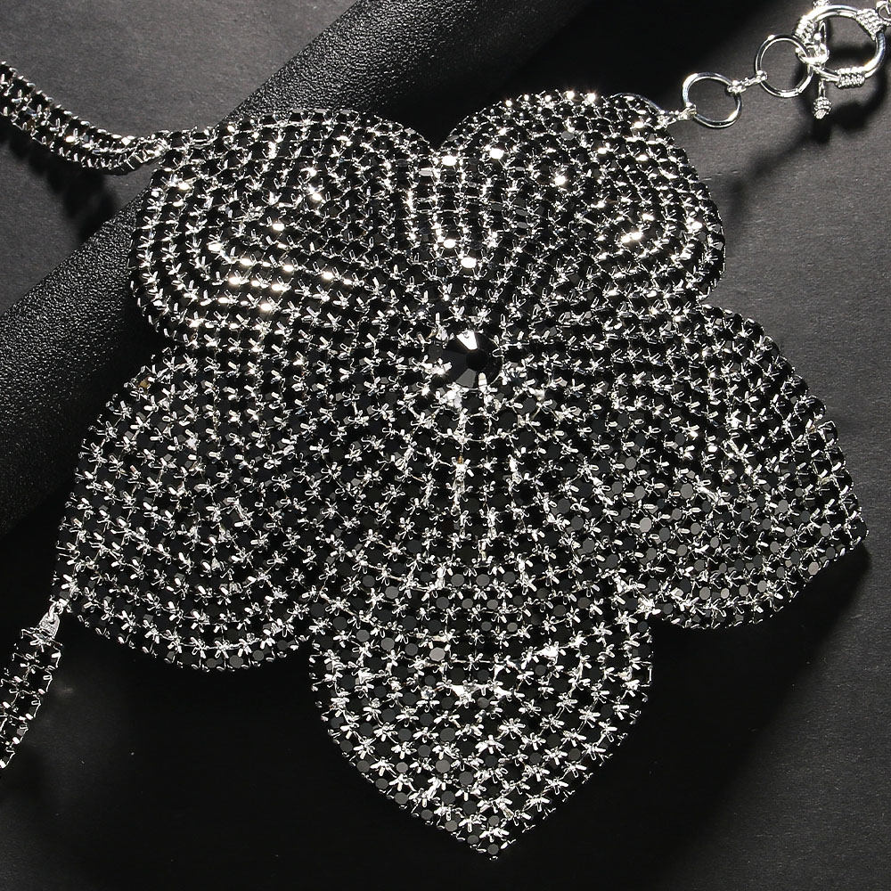 Stonefans siyah kristal çiçek  - Body Jewelry Luxury incelemesi ve fiyatı